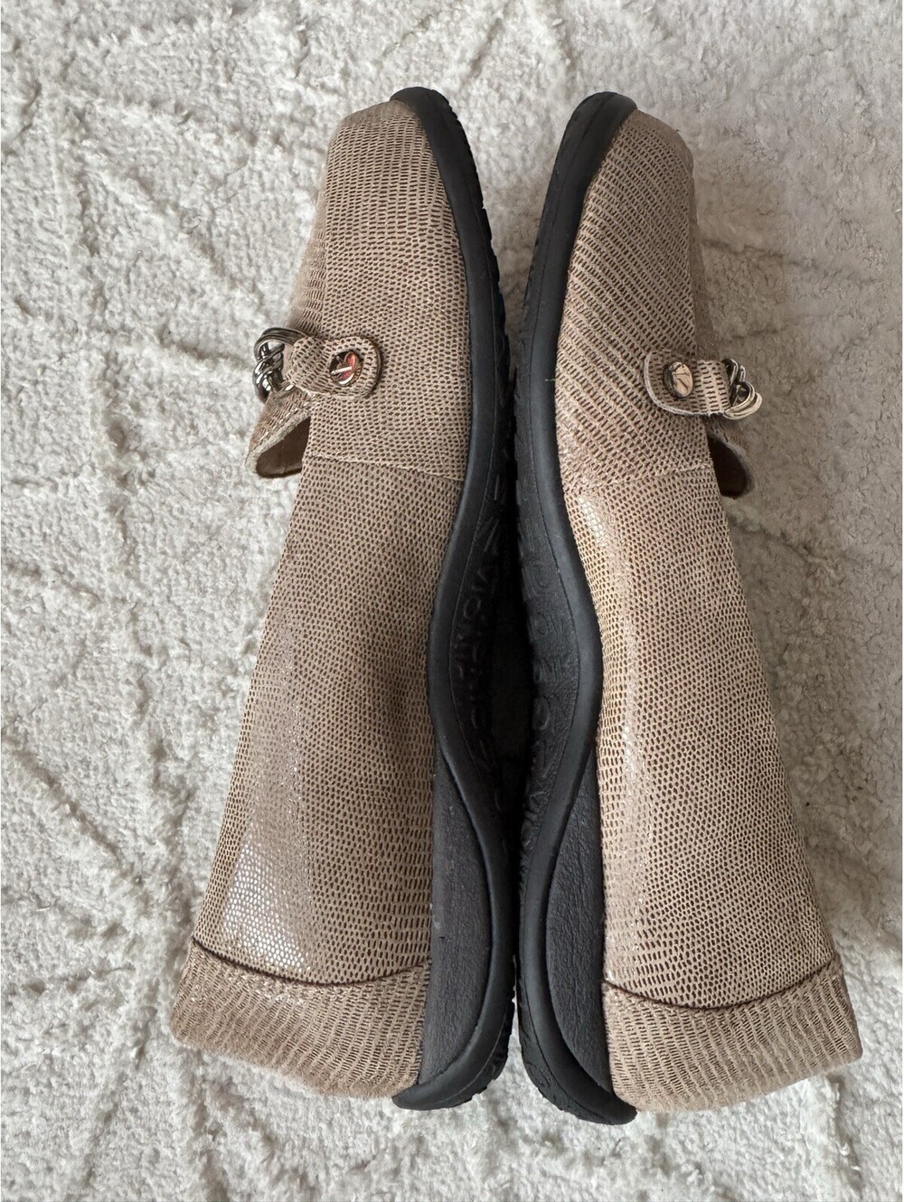 Vionic Alda Horsebit Loafers Women’s US 9 Wide Pewter Embossed Leather Comfort - Picture 8 of 9